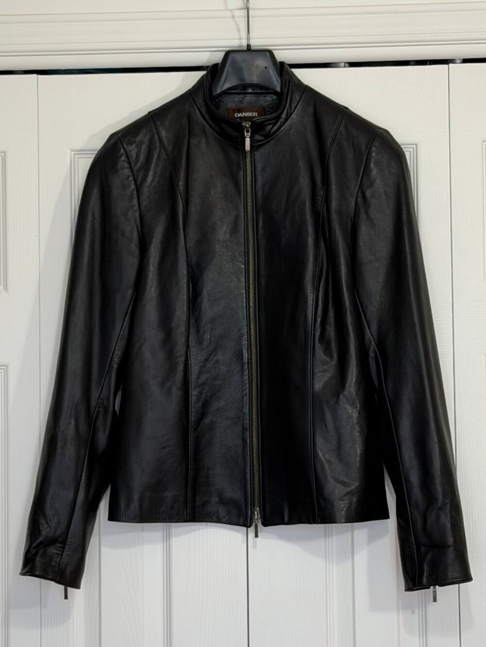 Danier Black Italian Leather Jacket- Made in Canada - Picture 1 of 12